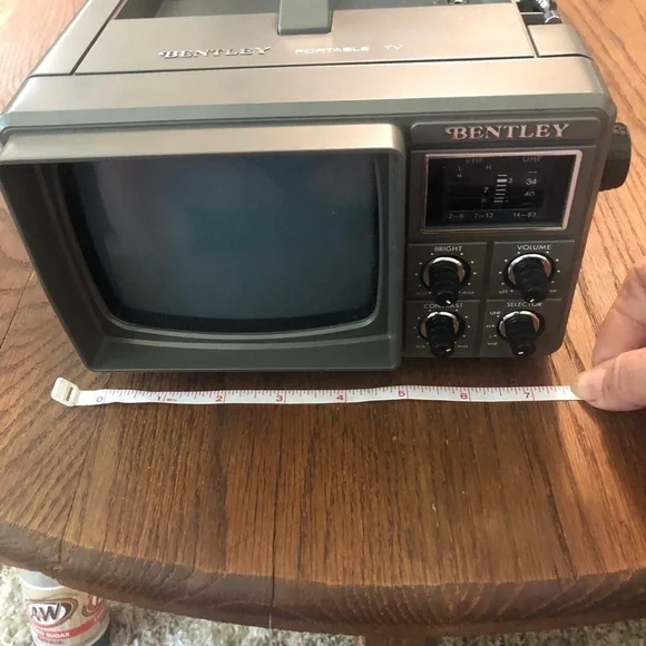 Portable 5” TV 😳 has not been tested as is
